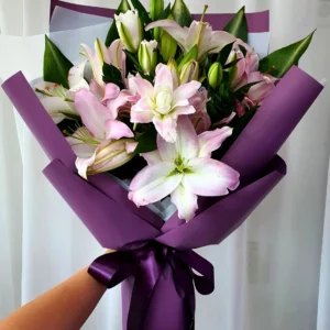 ￼Elegant Pink Lily Bouquet